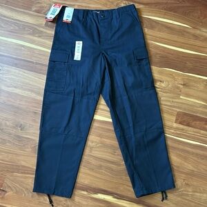 Men’s tactical pants size large regular